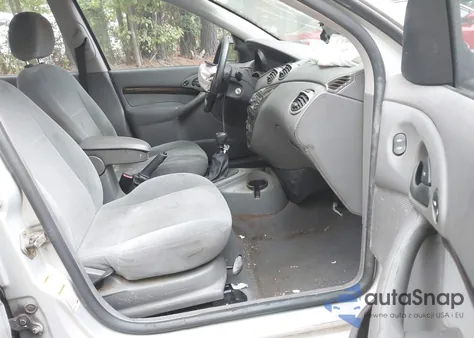 2000 Ford Focus Zts из США, поврежденный, VIN 1FAHP3838YW340574